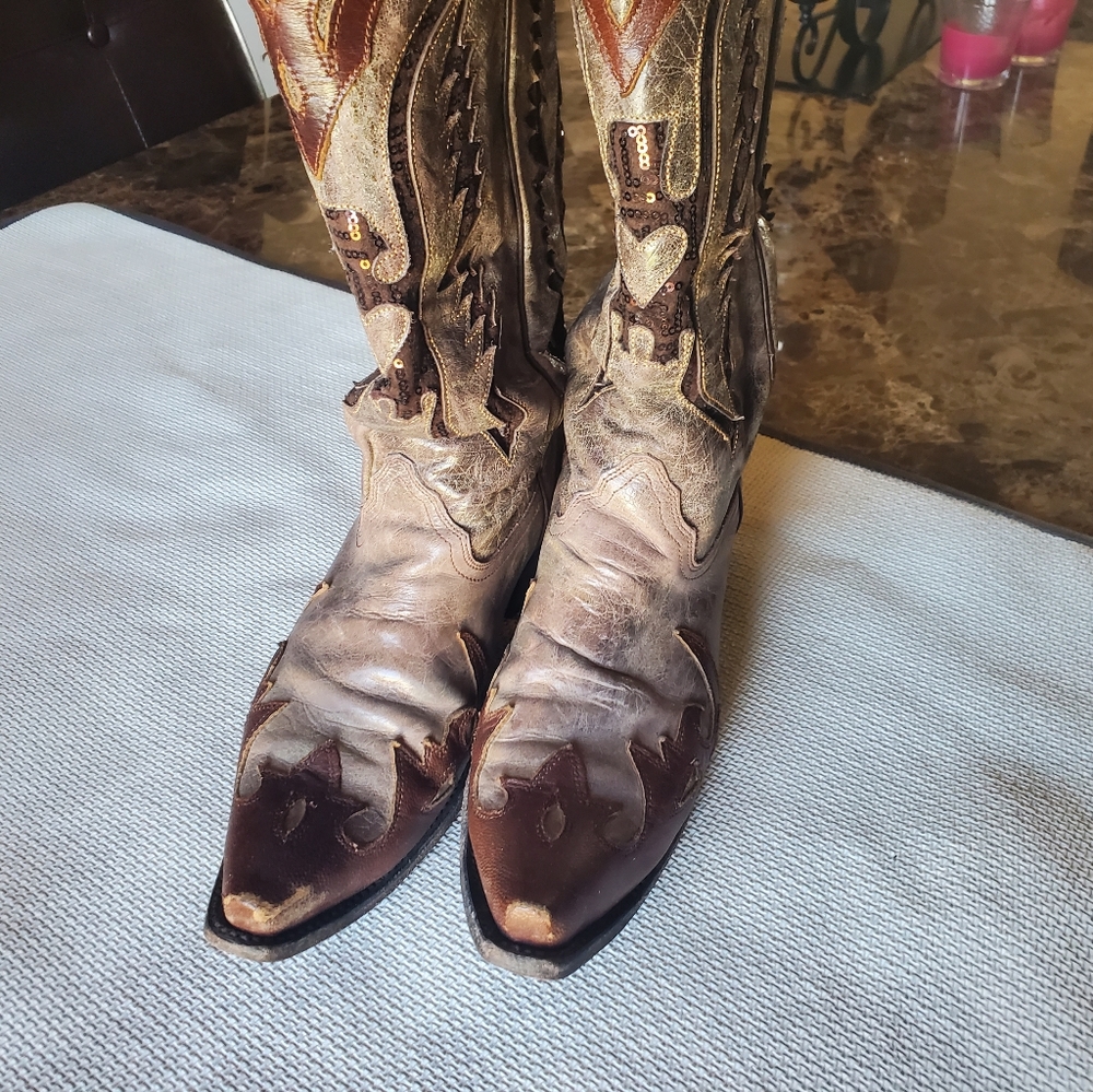 Gorgeous Corral Western boots - Picture 5 of 6